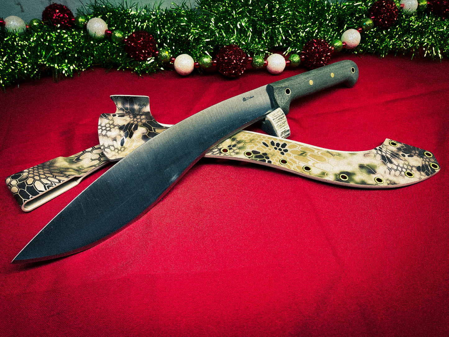 Nich's Knifemas Design